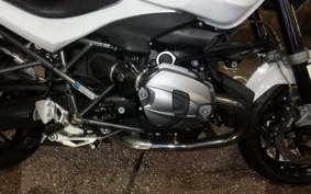 BMW R1200R 2014 0400