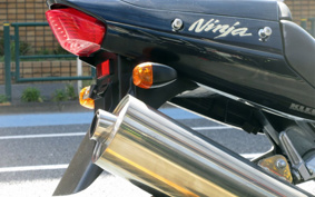 KAWASAKI ZX 1200 NINJA R 2003 20B010