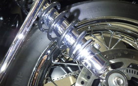 TRIUMPH BONNEVILLE T100 2018