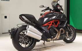 DUCATI DIAVEL Carbon 2012