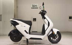 HONDA EM1 e: 2019 EF16