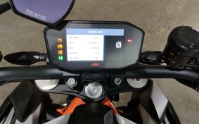 KTM 1290 SUPER DUKE R 2019 V3940