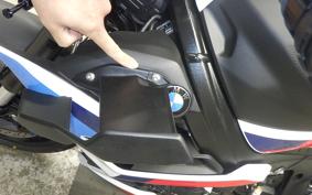 BMW M1000R 2025