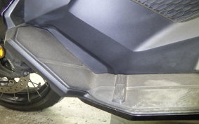 HONDA X-ADV 750 2025 RH21