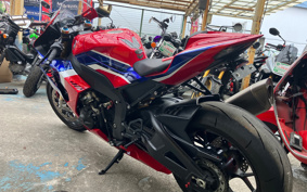 HONDA CBR1000RR-R FB SP 2020 SC82