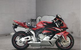 HONDA CBR1000RR 2005 SC57
