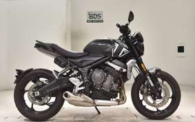 TRIUMPH TRIDENT 660 2023