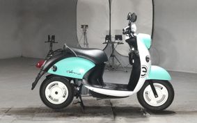 YAMAHA E-VINO SY11J