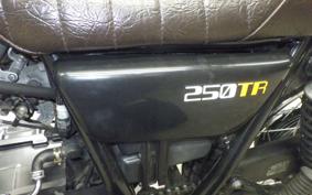 KAWASAKI 250TR 2000 BJ250F