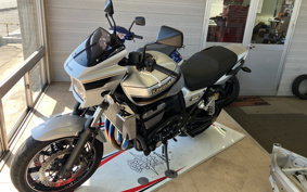 KAWASAKI ZRX1200 DAEG 2015 ZRT20D