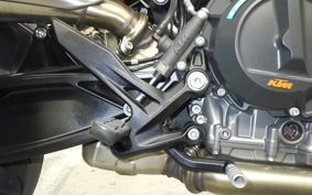 KTM 890 DUKE 2023
