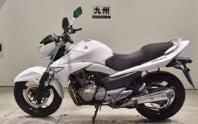 SUZUKI GSR250