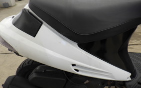 SUZUKI ADDRESS V100 CE11A