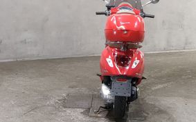 VESPA  VESPA  PRIMA  BEIGE RA150 ..