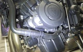 TRIUMPH TRIDENT 660 2022