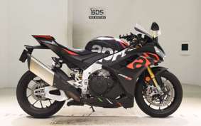 APRILIA RSV4 1100ファクトリ 2024