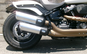 HARLEY  HARLEY FXFBS 2018 YLK