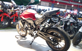 HONDA CB250R MC52