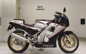 YAMAHA FZR250 2013 2KR
