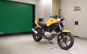 HONDA VTR 250 2005 MC33