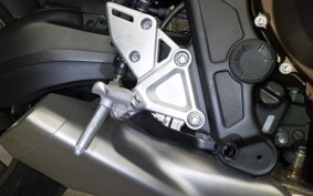 HONDA CB650R E-Clutch 2024 RH17