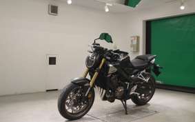 HONDA CB650R E-Clutch 2025 RH17