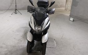 YAMAHA TRICITY 125 SE82J