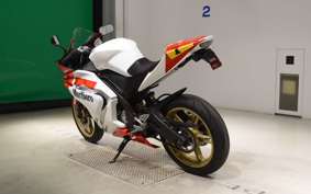 YAMAHA YZF-R125