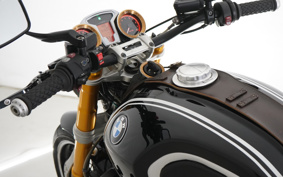 BMW R NINE T 2014 0A06