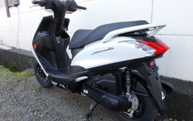 YAMAHA AXIS Z