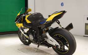 YAMAHA YZF-R1 M 2015