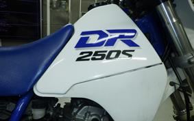 SUZUKI DR250 S SJ44A