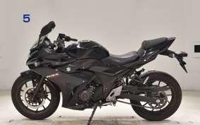 SUZUKI GSX250R