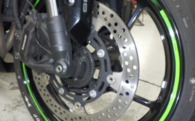 KAWASAKI ZX-25R