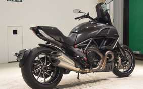 DUCATI DIAVEL Carbon 2012