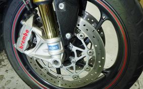 TRIUMPH DAYTONA 675 R 2014