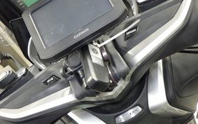 YAMAHA T-MAX 530 DX 2018 SJ15J