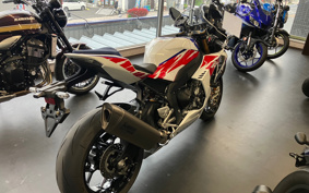 HONDA CBR1000RR-R FB SP 2023 SC82