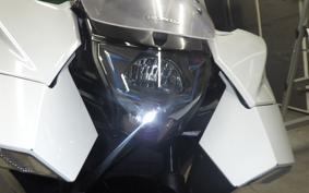 HONDA NM4 VULTUS -02 2016 RC82