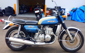 SUZUKI GT750 1972 GT750B