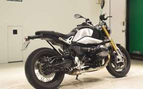 BMW R NINE T 2023