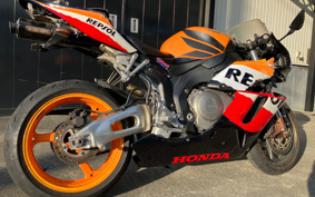 HONDA CBR1000RR 2004 SC57