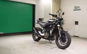 HUSQVARNA SVARTPILEN 125 2023