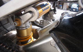 SUZUKI GSX-R1000 2001 GT74A