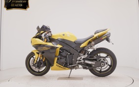 YAMAHA YZF-R1 2011