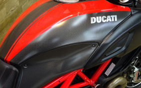 DUCATI DIAVEL Carbon 2014 G105J