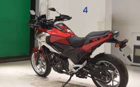 HONDA NC750X A 2016 RC90