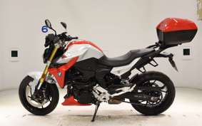 BMW FF900R 2020