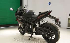 HONDA CBR650R E-Clutch 2025 RH17