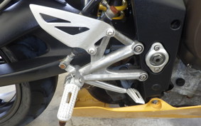 TRIUMPH DAYTONA 675
